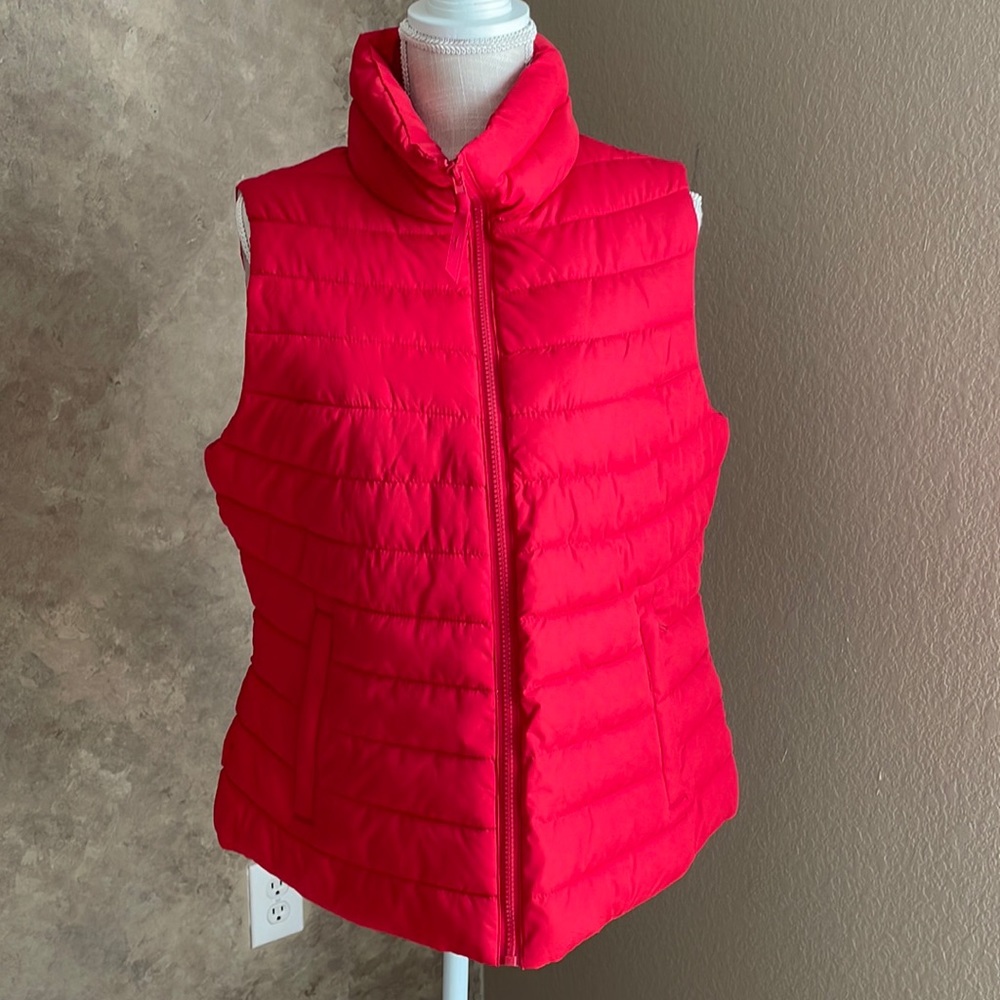 GAP upcycled puffer vest jacket